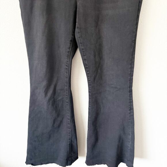 ALTAR'D STATE | Worn Raw Hem Black Wide Flare Denim Stretch Jeans | 32, 14, XL - Picture 4 of 10